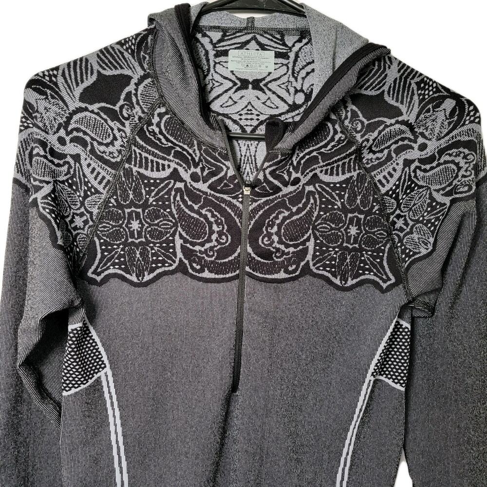 Athleta Stretchy Hoodie Womens M 3/4 Zipper Fitted Activewear Athleisure Comfort - Picture 2 of 11